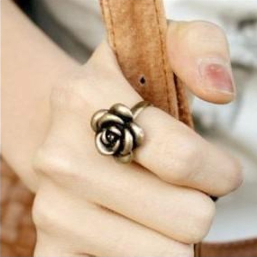 Trendy Jewels